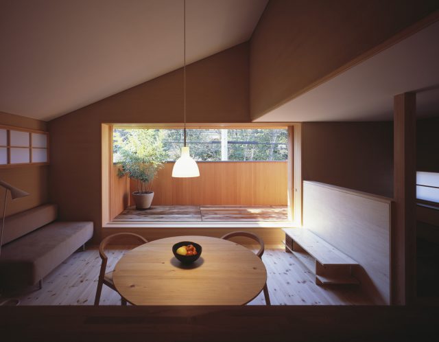 i-works2008｜延べ床25.5坪、４人家族が十分住める「小さな家」