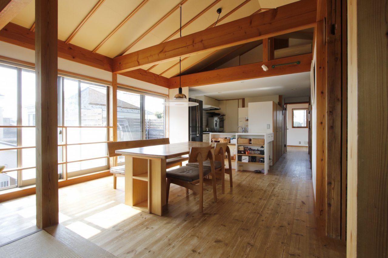 ゆったりとした2階リビングの空間