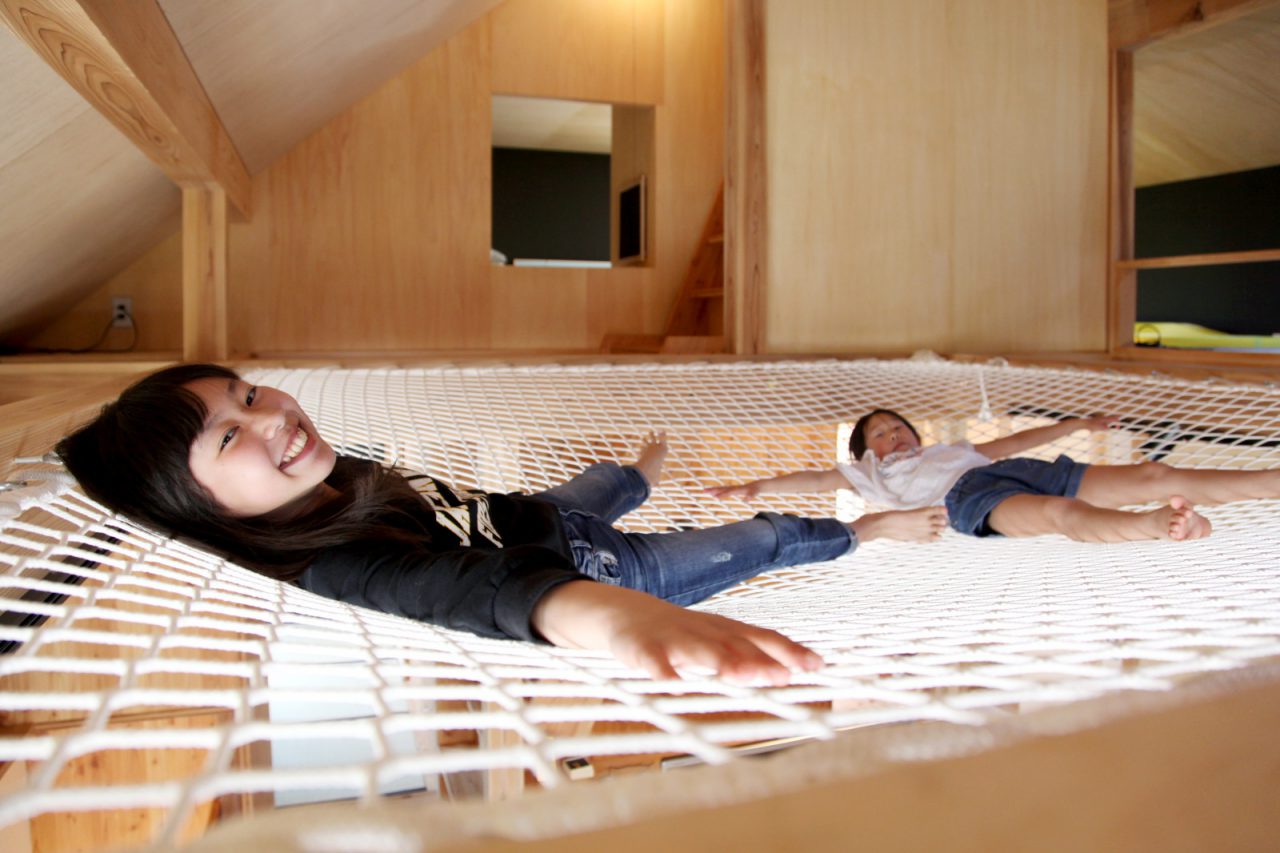 フランスのメーカーに特注したネット