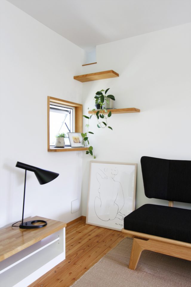 猫用の足場。飾り棚としても活用できます。