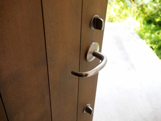 使い込むほど味わい深くなる堀商店の金物