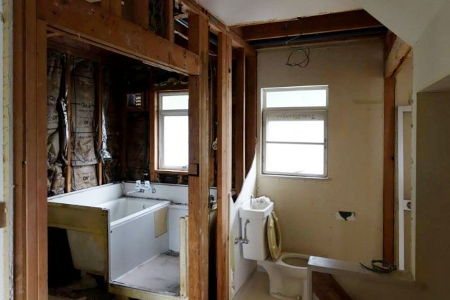 before (1階水回り)