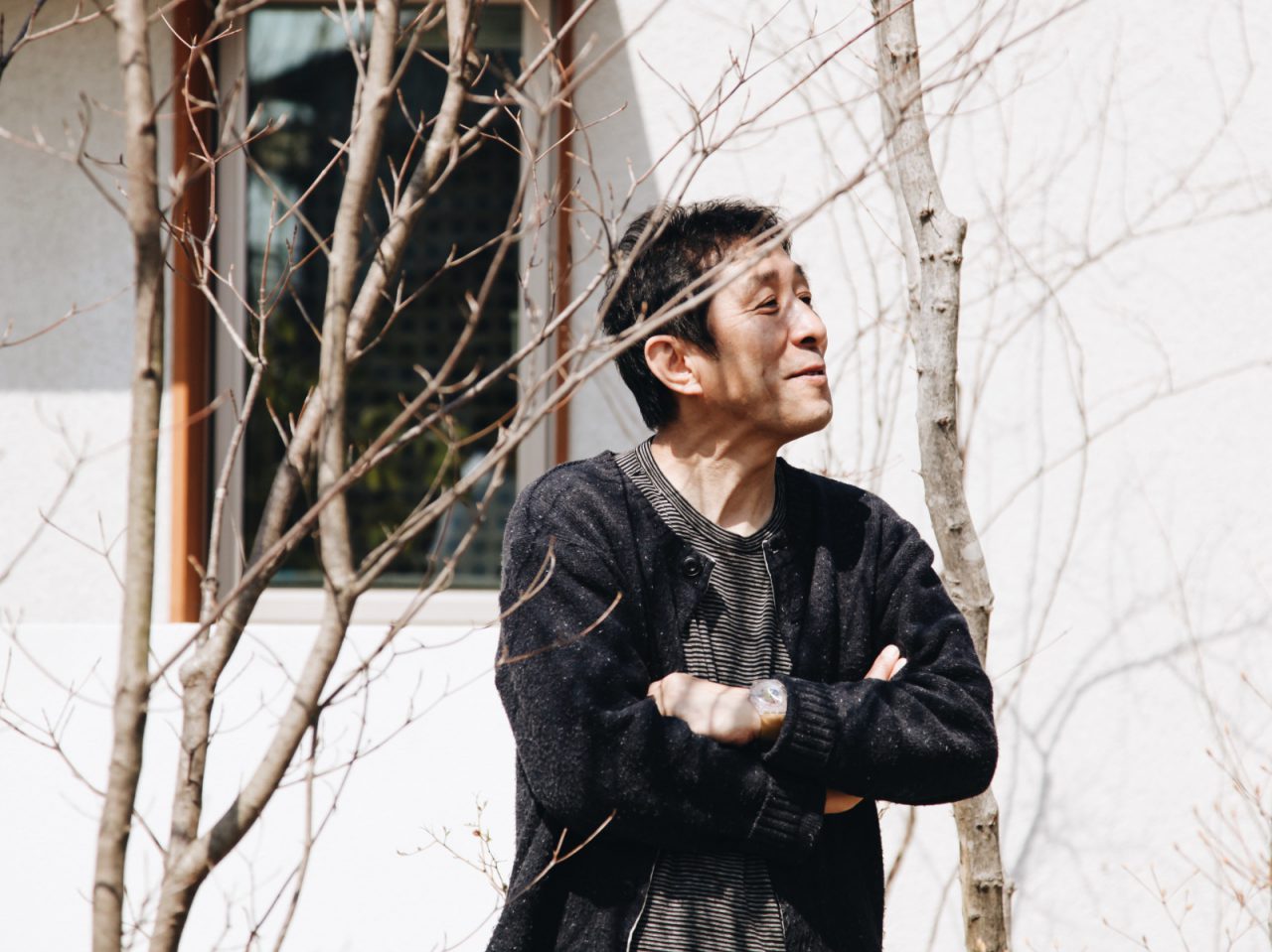 ■ Profile.  小泉誠｜家具デザイナー　　家具デザイナーの小泉誠は、木工技術を習得した後、1990年Koizumi Studio設立。2003年にはデザインを伝える場として「こいずみ道具店」を開設。建築から箸置きまで生活に関わる全てのデザインに関わり、現在は日本全国のものづくりの現場を駆け回り地域との協働を続けている。2005年より武蔵野美術大学空間演出デザイン学科教授。2012年毎日デザイン賞受賞。2015年より一般社団法人わざわ座 代表理事。2016年日本クラフト展大賞。