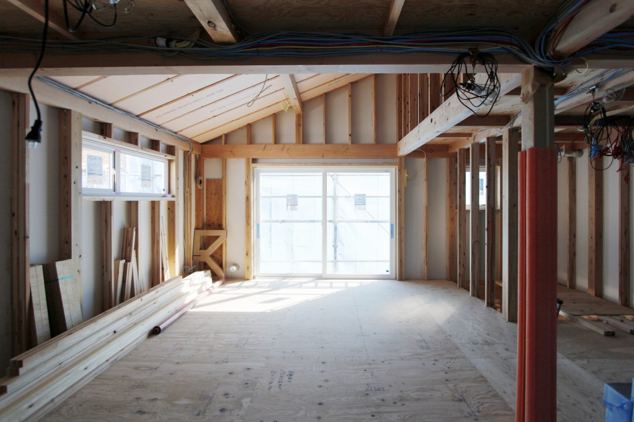 多摩湖町2丁目「ヒトコトの家」2階の様子。