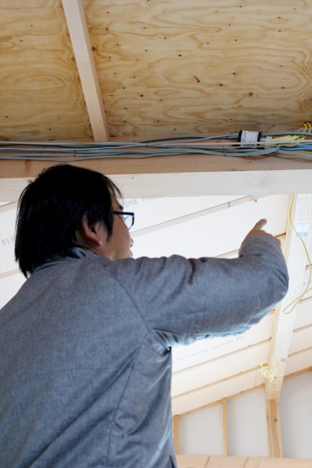 配線をひとまとめにすることで後のメンテナンスも安心。