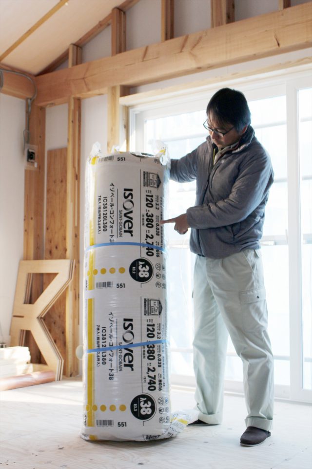 もこもこした綿のような断熱材。あたたかそうです。