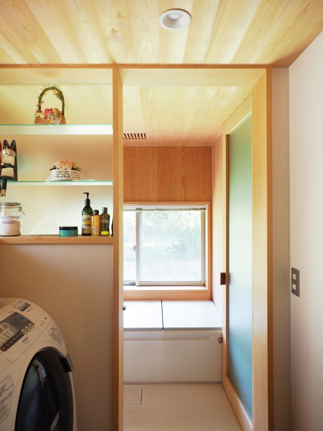 外の景色を楽しみながら入れるお風呂