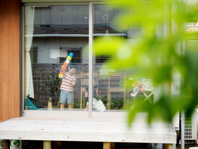 元気に遊びまわるお子様たち。