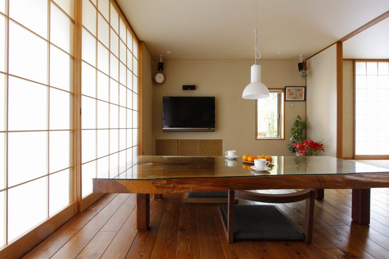 障子を閉めた静かな空間