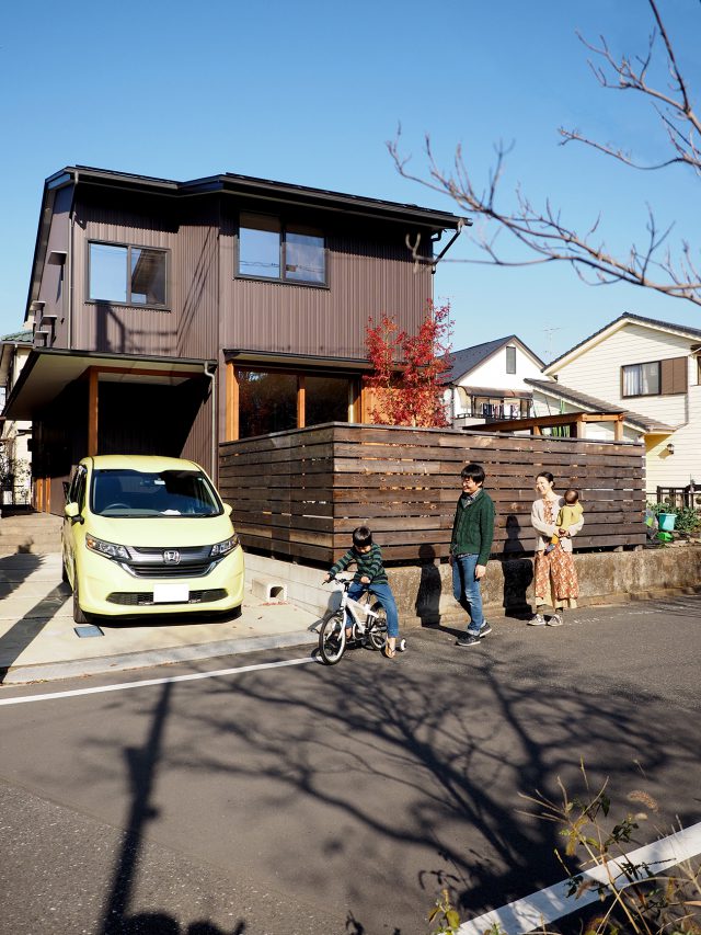 家の前を散歩するだけでも気持ち良い環境（ハナミズキの緑道）