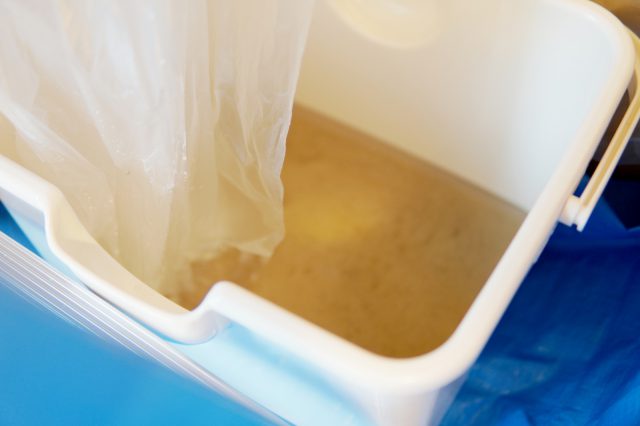 洗浄後にバケツに溜まった水