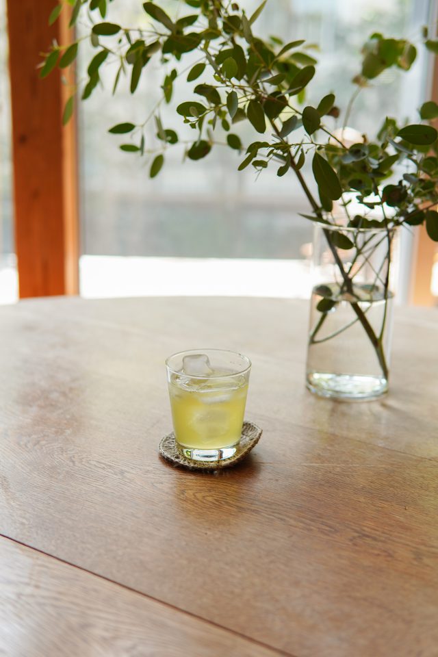 .円卓は定期的に回してムラなく経年変化