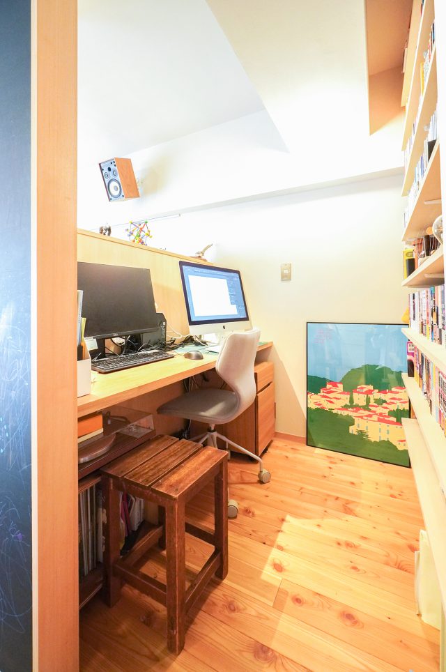 LDKと完全に仕切らず圧迫感がないワークスペース。