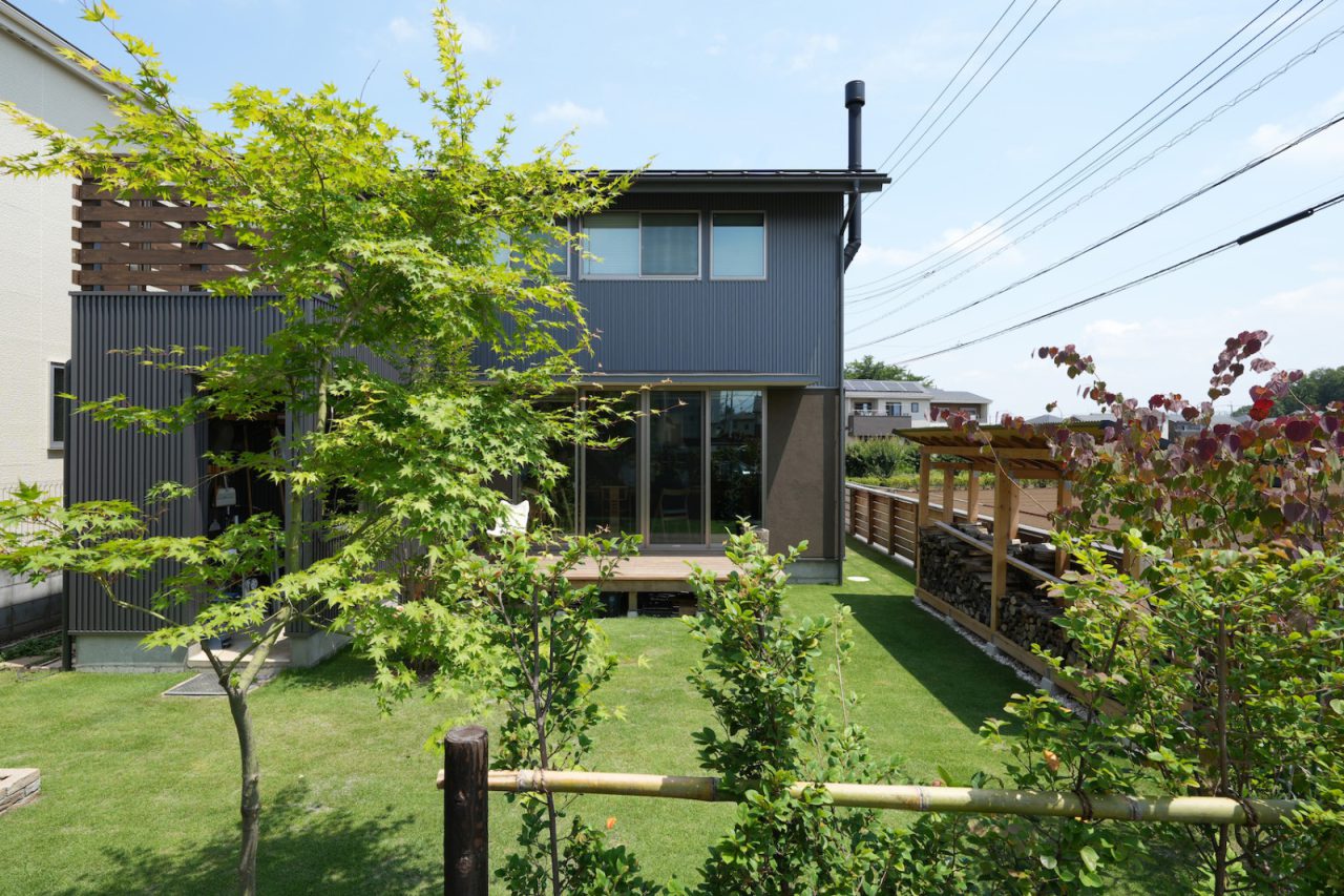 ご夫妻の好きな色を基調としたお家。