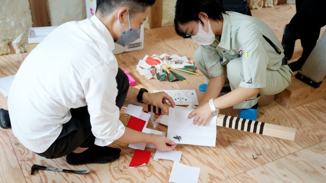 現場監督の麻生さんと一緒に準備に参加