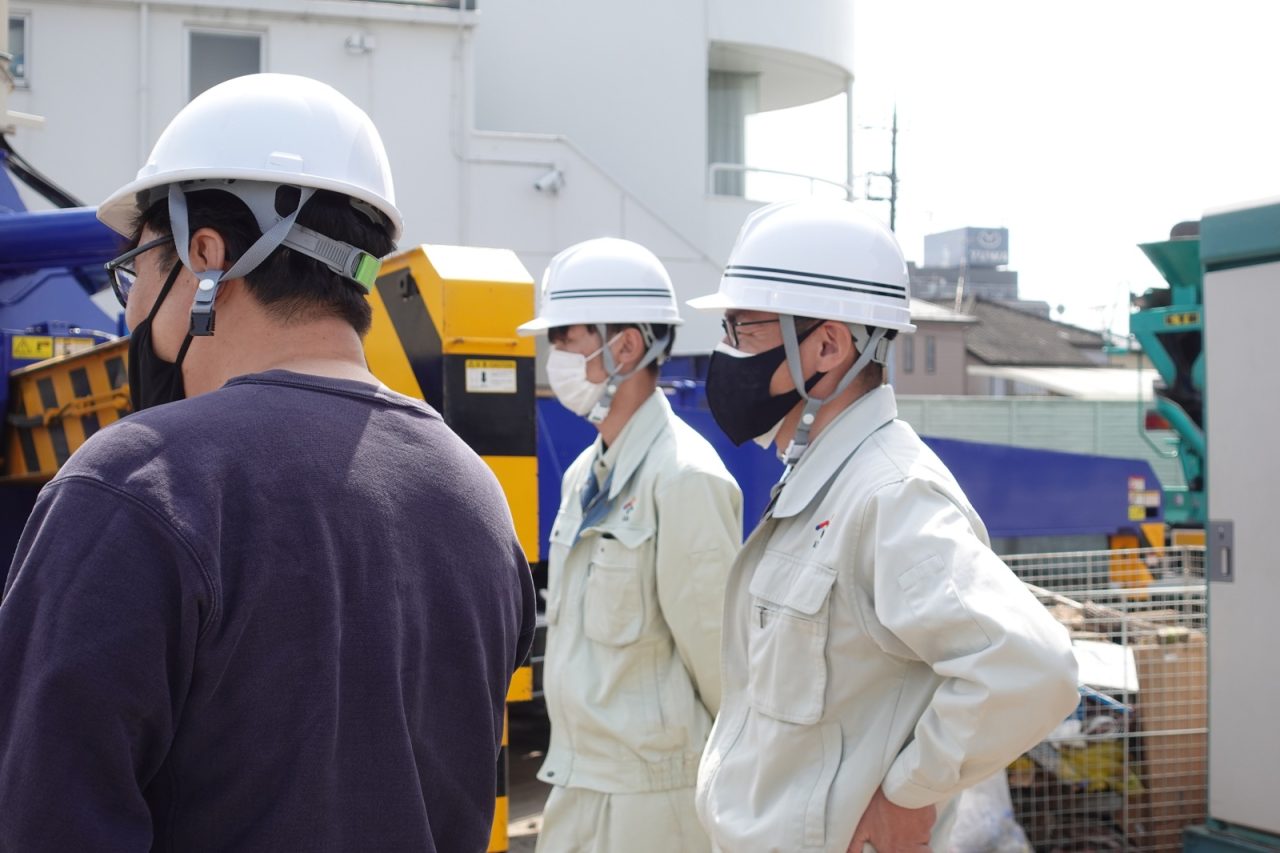 荻野さんと社長と現場の様子を確認
