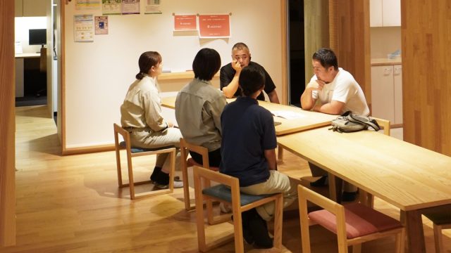 インタビューの様子