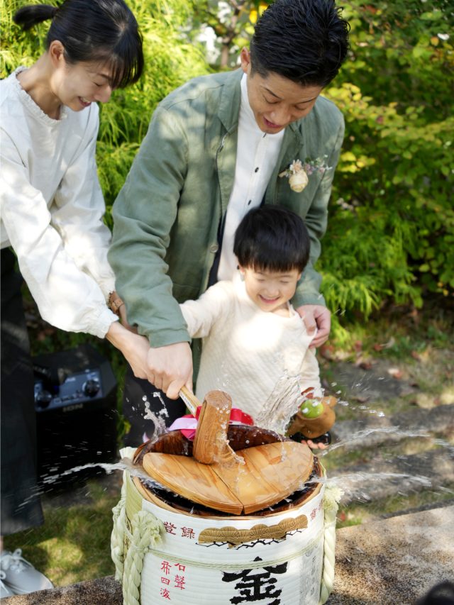 家族一緒に鏡開き！3歳の息子も初の鏡開きでした