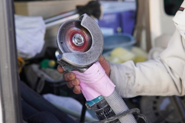 こちらもオリジナルで養生テープでくっつけた道具