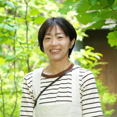 新 愛子(あたらし あいこ)