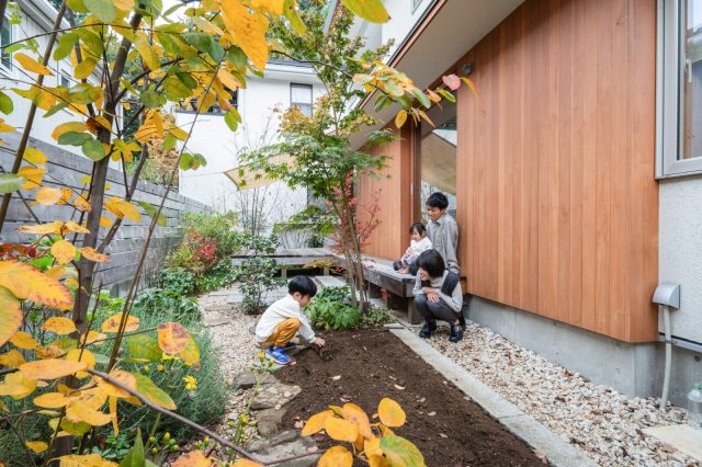 苺や夏野菜もたくさん採れたという畑スペース