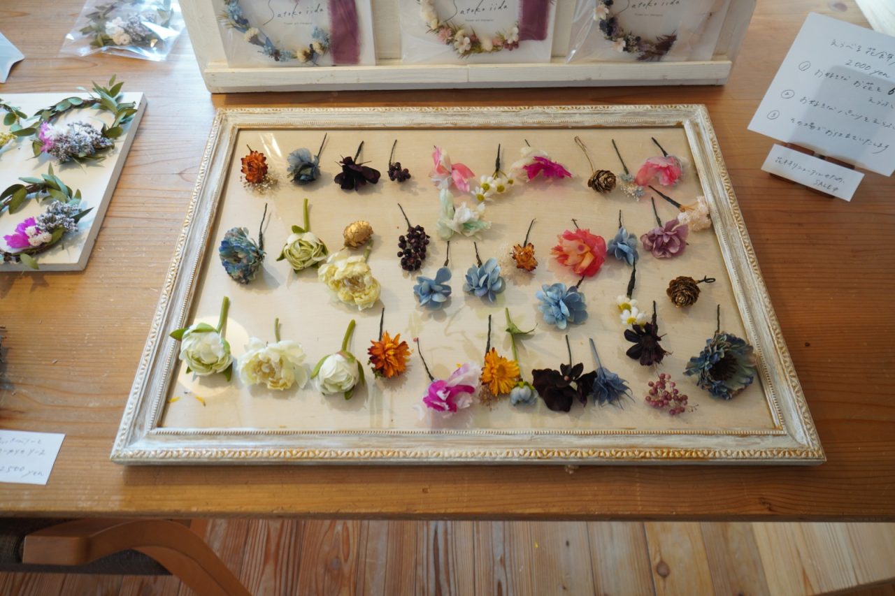 色とりどりの作品に子どもも興味深々！