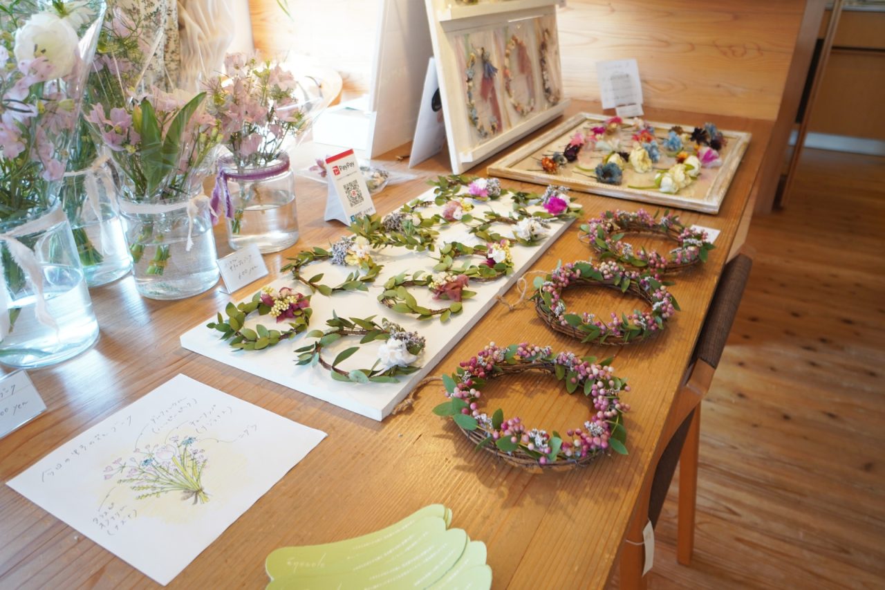 草花の組み合わせが素敵