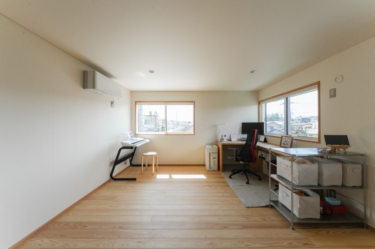 2階の居室は将来子ども室とご主人の書斎に分割する予定