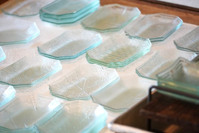 pieniさんのガラス作品も販売されています。