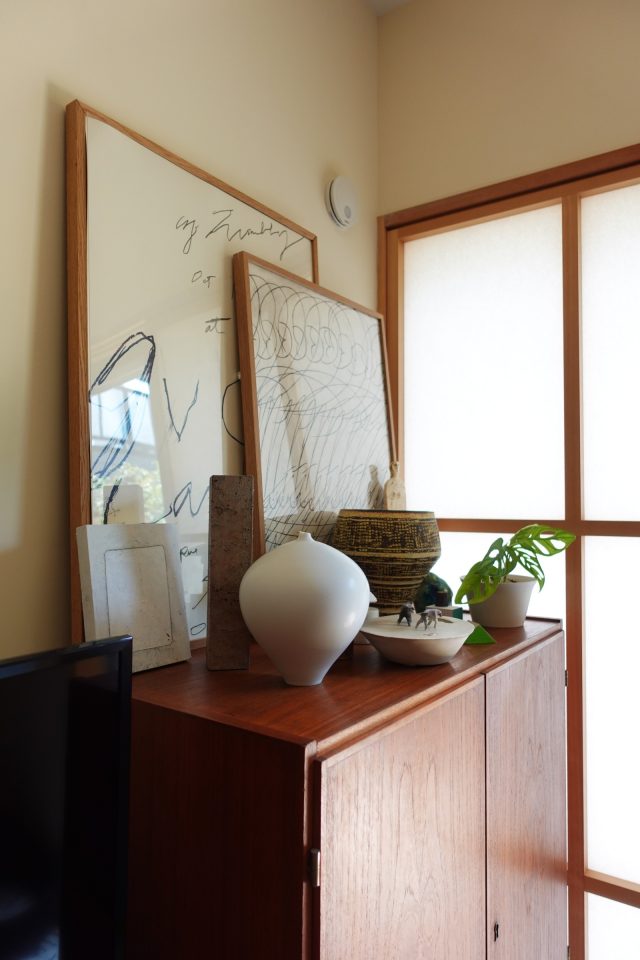 作家さんの作品やグリーンの設えが効いた空間