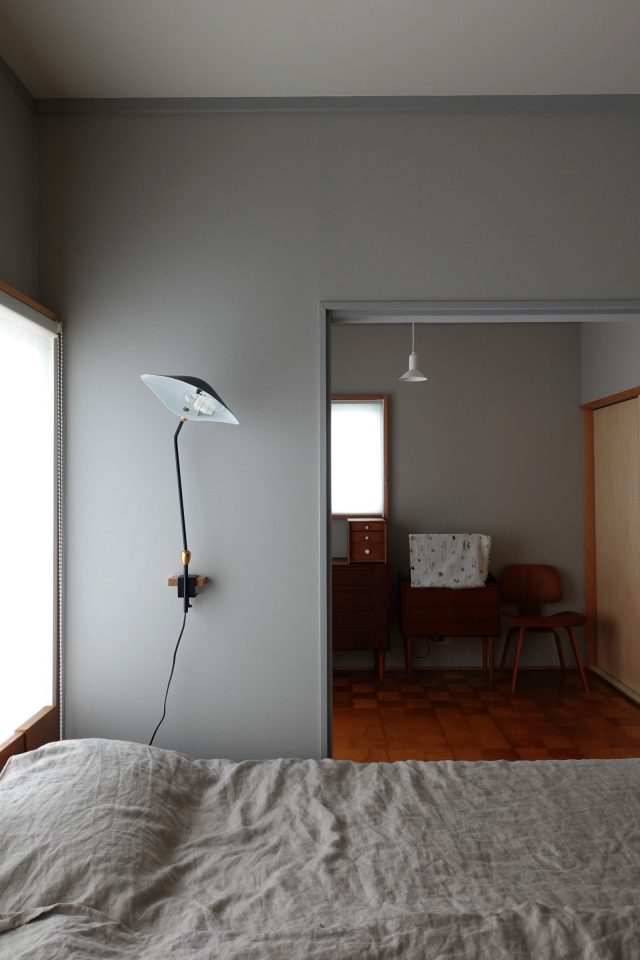 寝室にもセルジュムーユの照明を