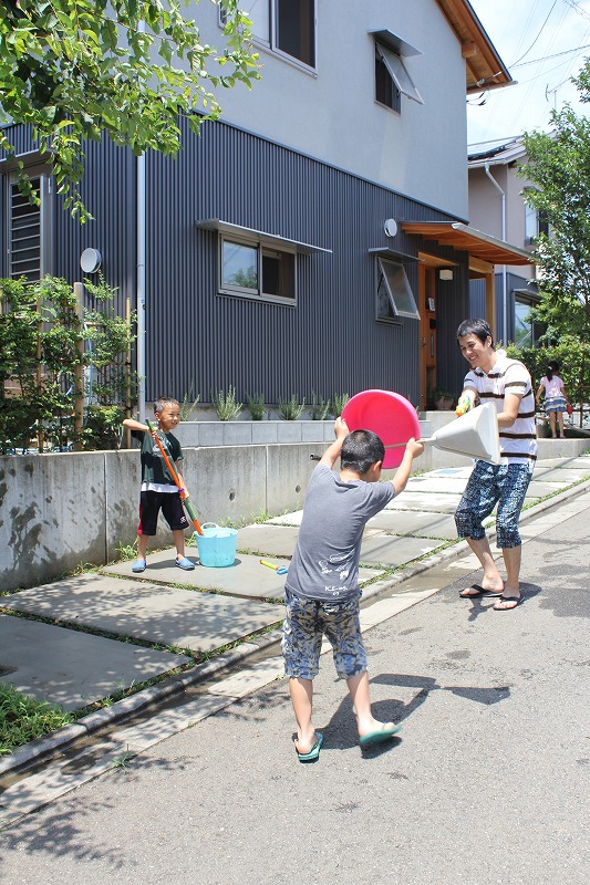 【ソーラータウン西所沢】違う工程の現場が、同じ分譲地内でいくつも見れます！