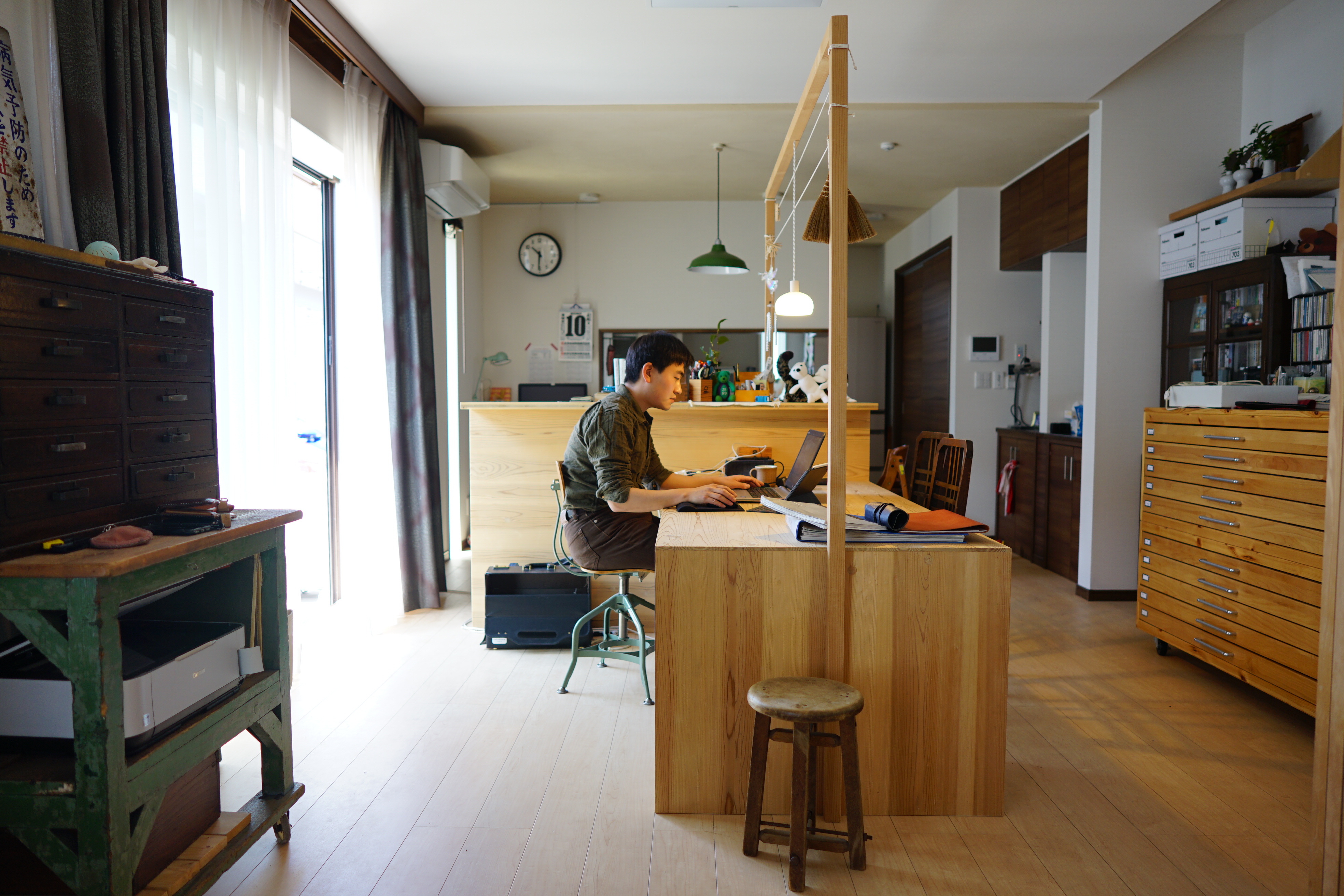 大工の手でリモートワークを。