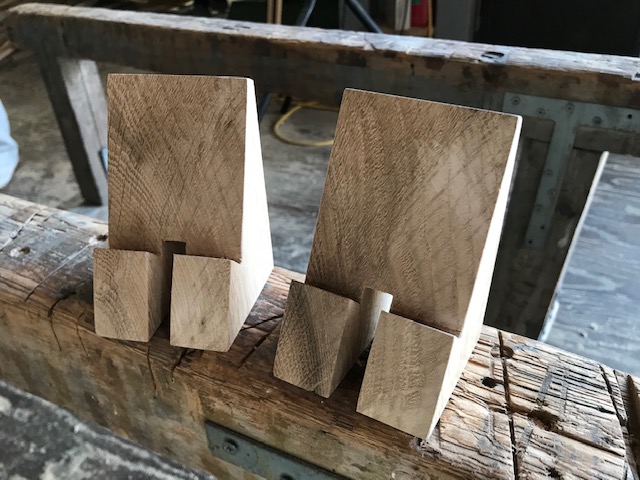 東村山の木から生まれたスマートフォンスタンド