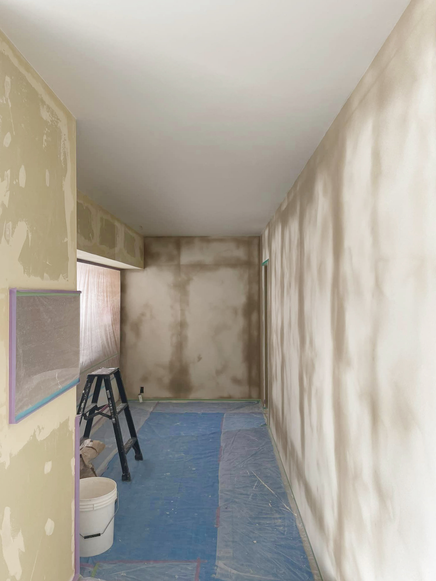 壁の表情が様々な左官施工｜あいばこ改修