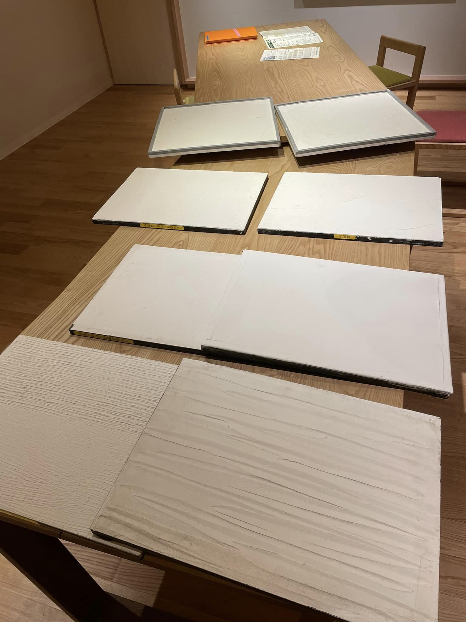 左官屋さんとの打ち合わせ