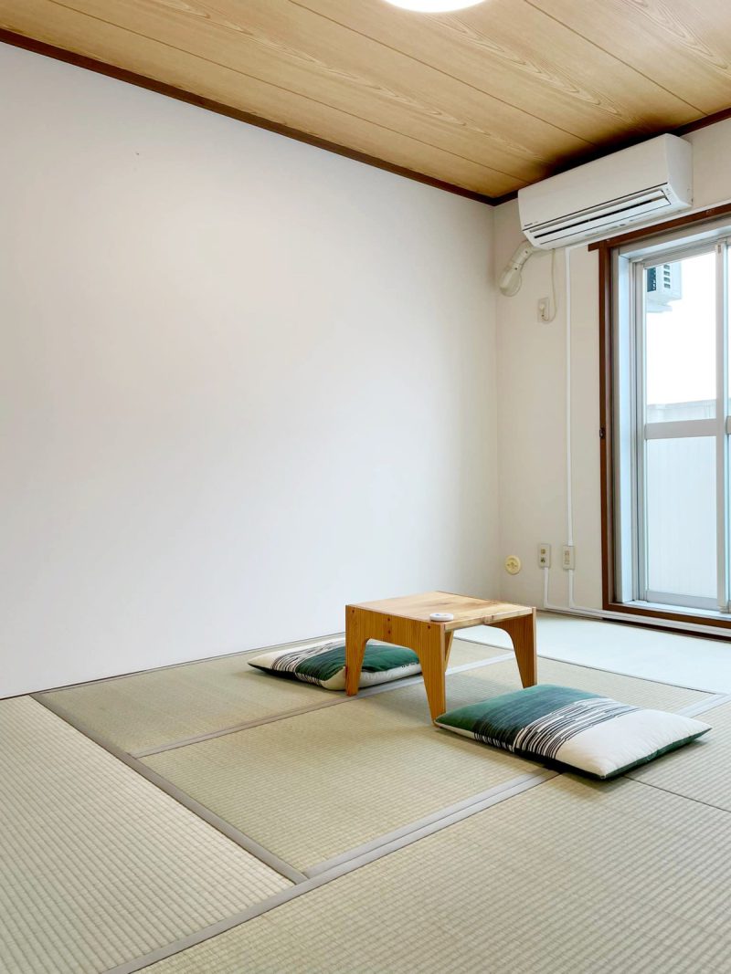 和室は畳を表替えし、既存スペースを活かしています。