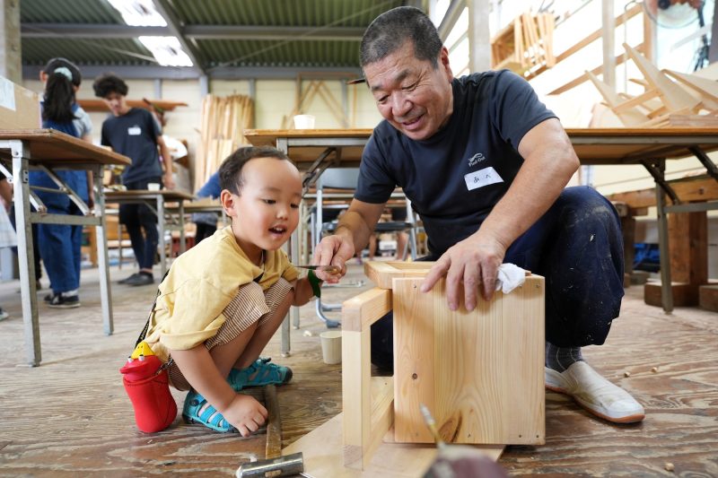 スタッフや家づくりの職人さんと一緒につくります