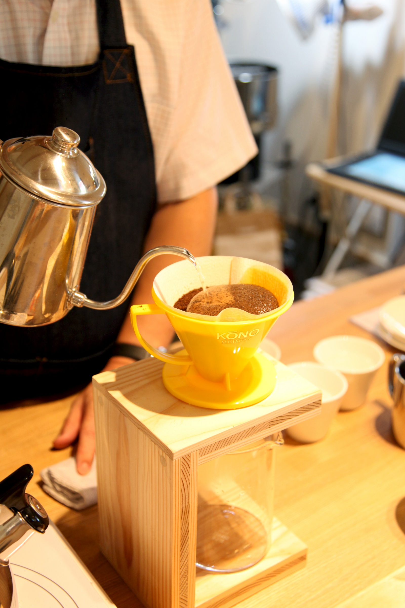 一杯のコーヒーで幸福なひとときを