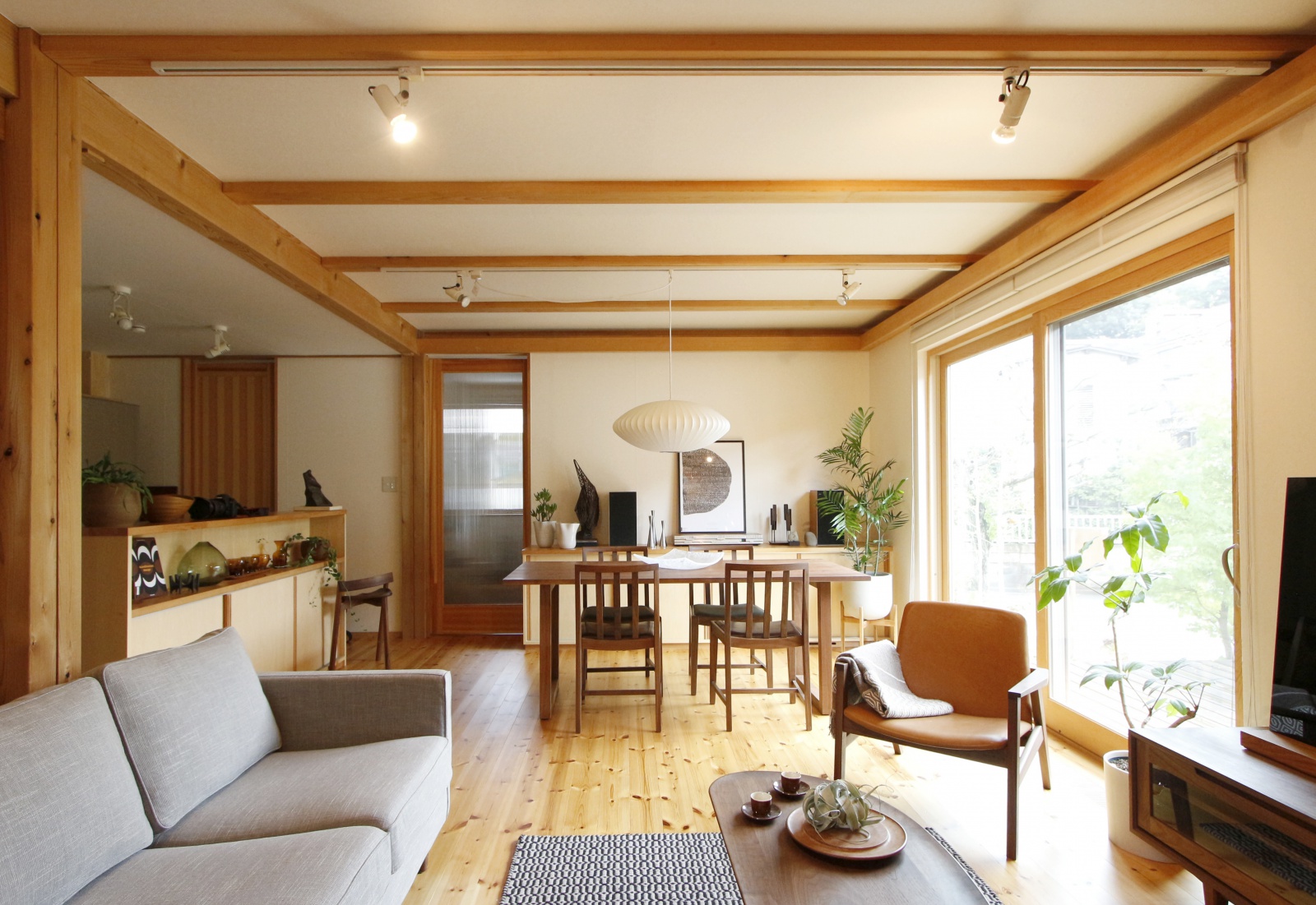 家の表情を豊かにしてくれる、家具の持つちから