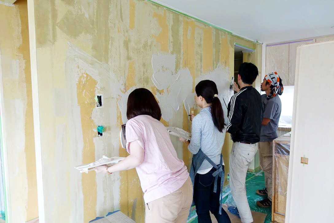 暮らしづくり事例１：中古戸建物件を購入し、家族みんなでDIY！