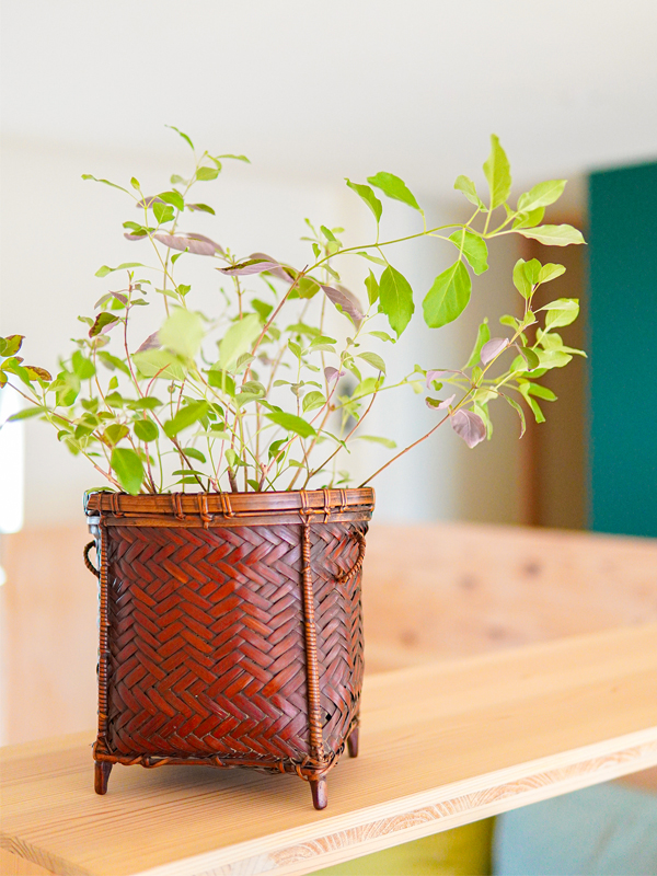 アンティーク籠の価格は1,500円から20,000円まで