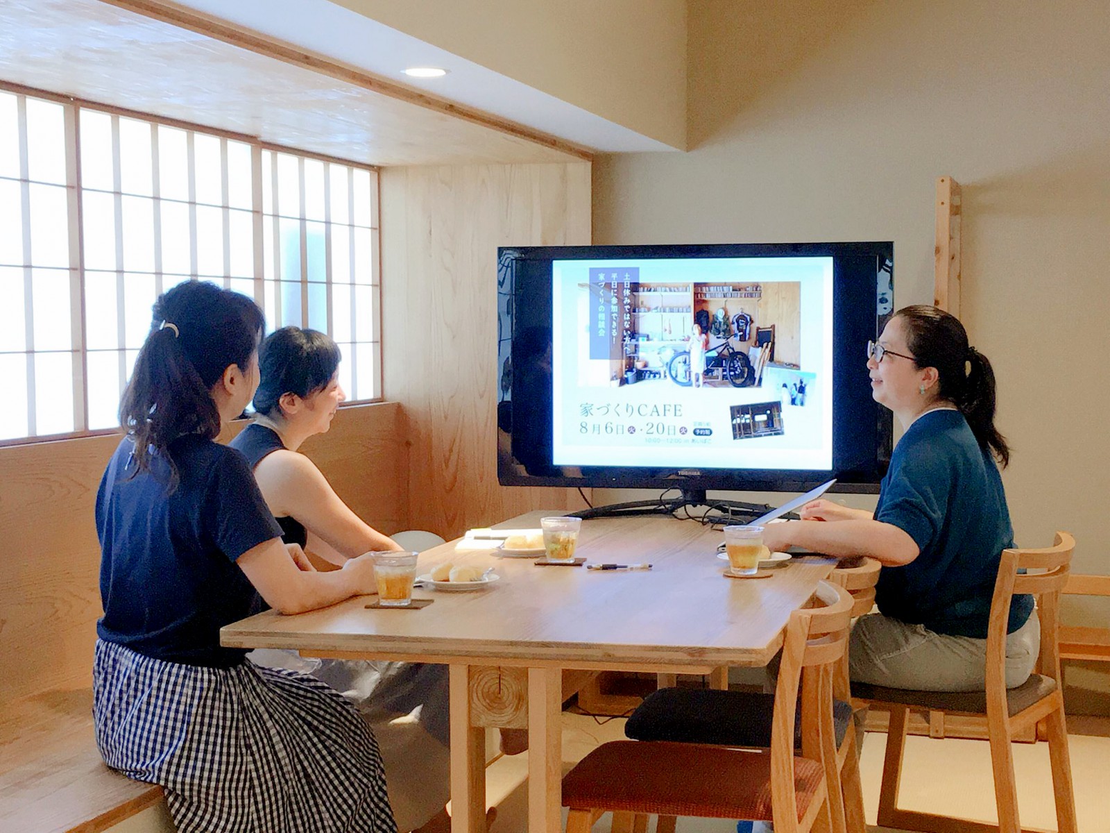 イベントの様子。個別相談なのでゆっくりお話しいただけます。