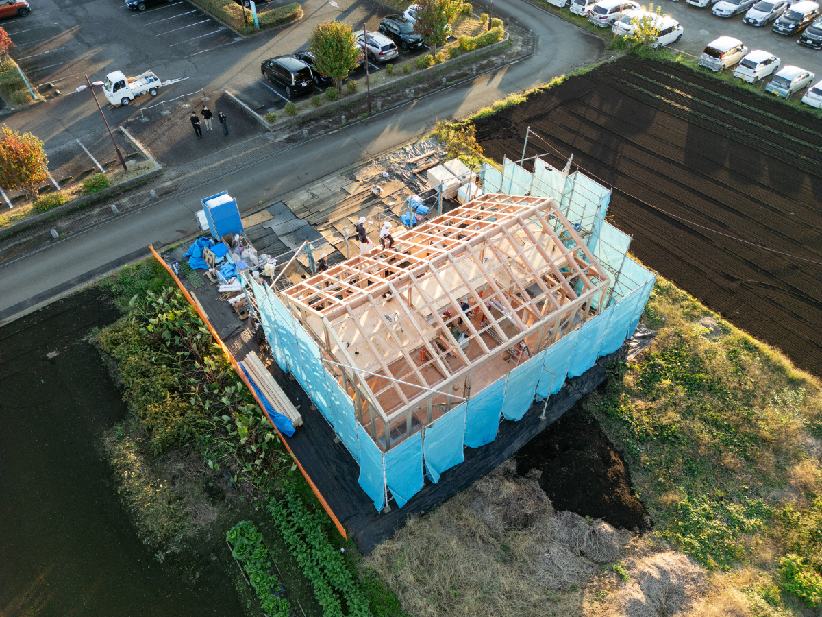 上棟した日のにしたまの家