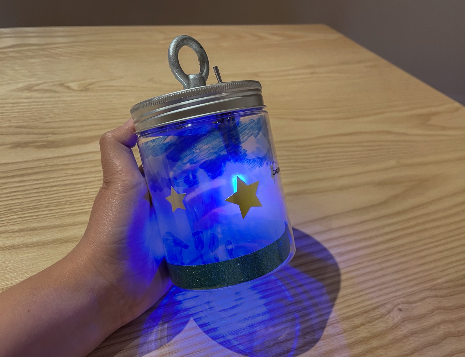 なんと７色にかわる！