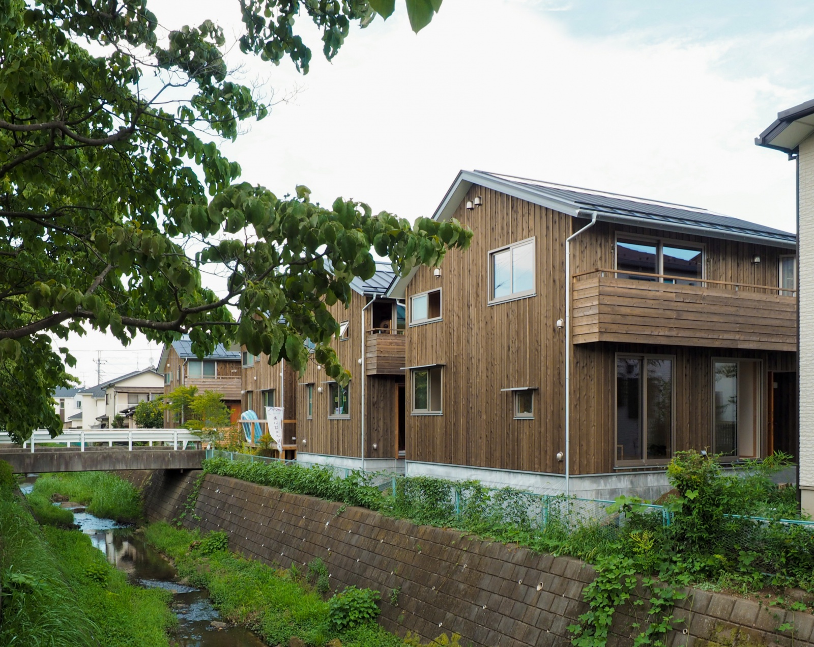 木や自然を身近に。ソーラータウン八国山の暮らし