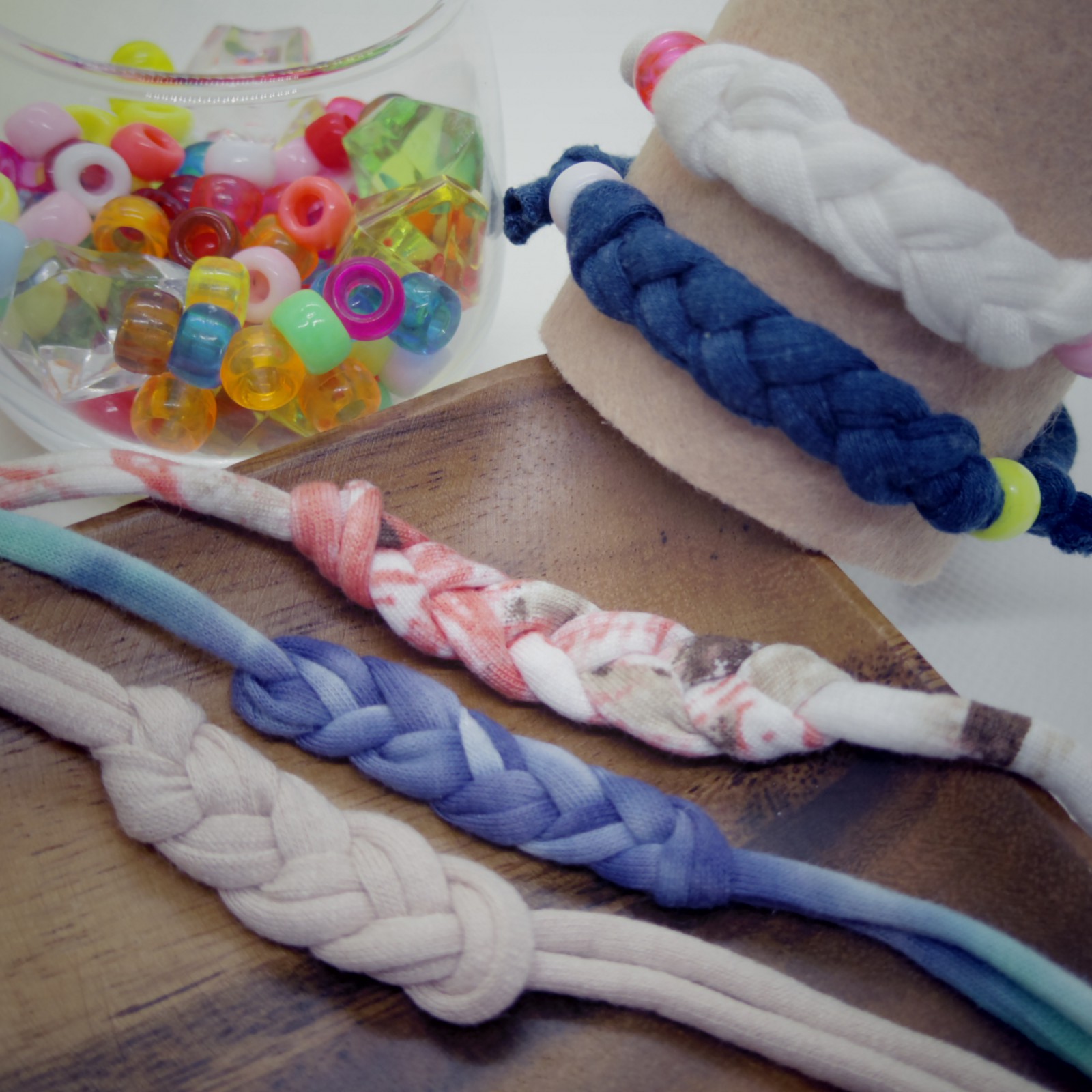 ワークショップ 三つ編みブレスレット