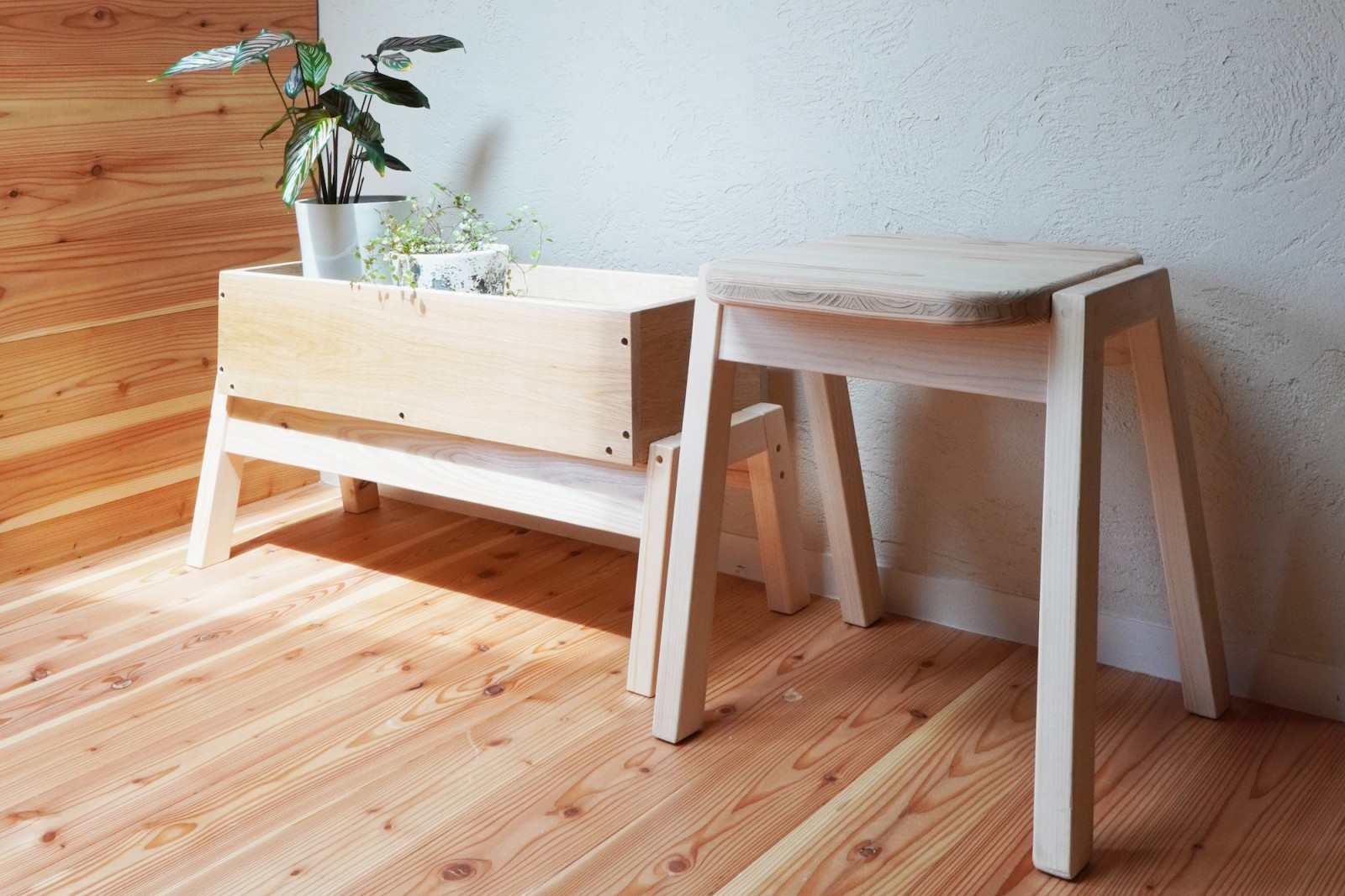 スタッキンチェアと同じくらいのサイズ感