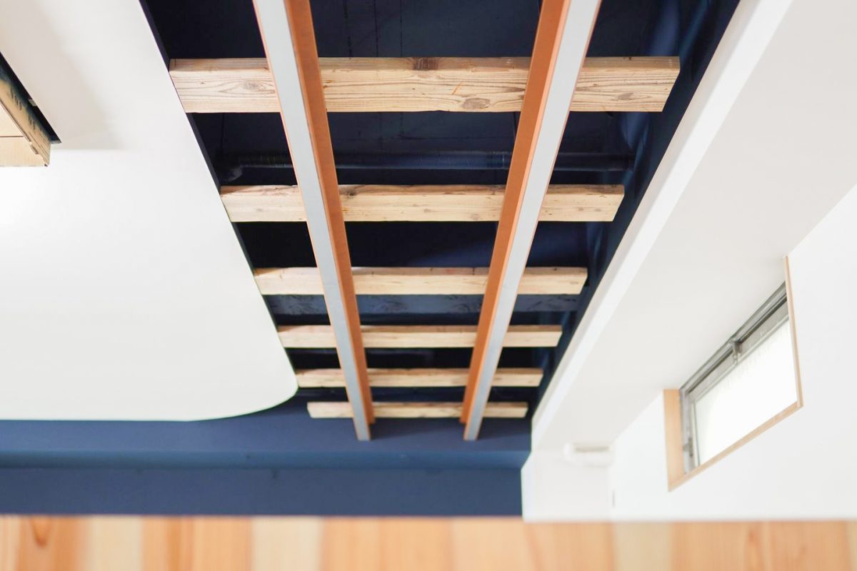 工事中・天井の