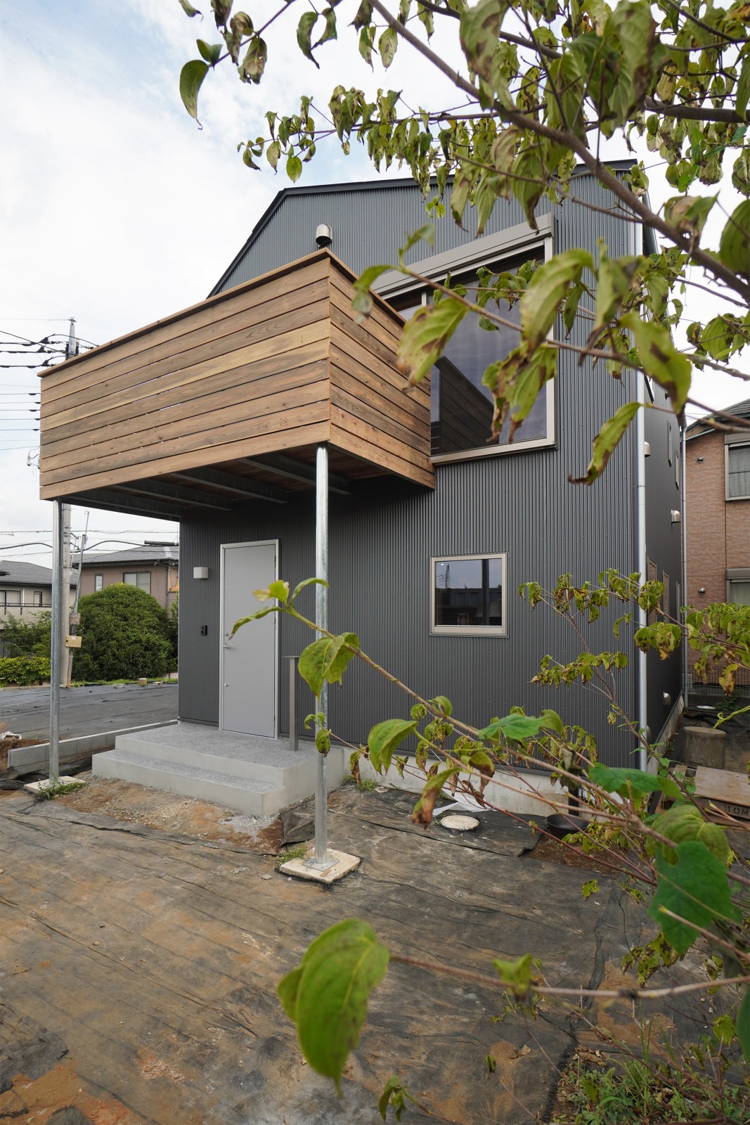 外構はこれから工事予定です